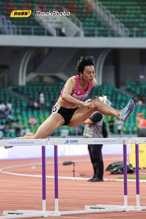 刘景扬夺得田径女子100米栏冠军 刘景扬夺得田径女子100米栏冠军